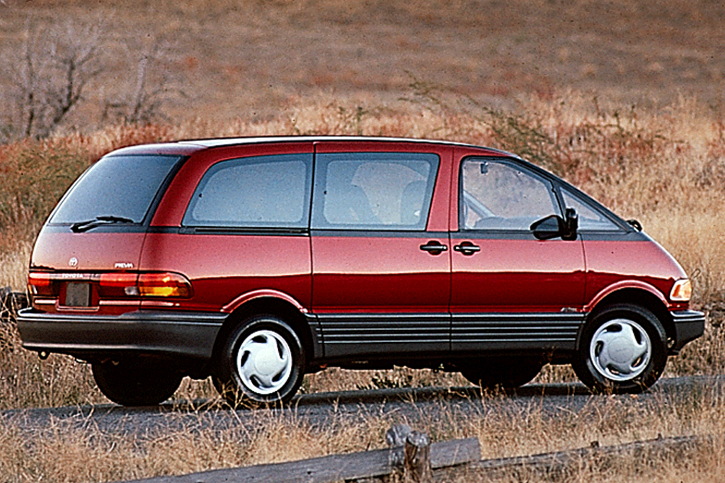 1991-97 Toyota Previa | Consumer Guide Auto