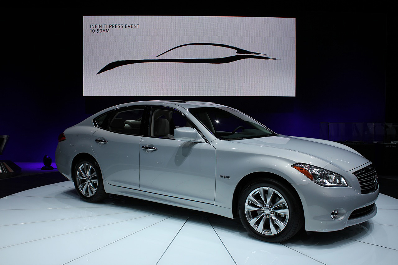 Infiniti M35h: Green Car Reports Best Car To Buy 2012 Nominee