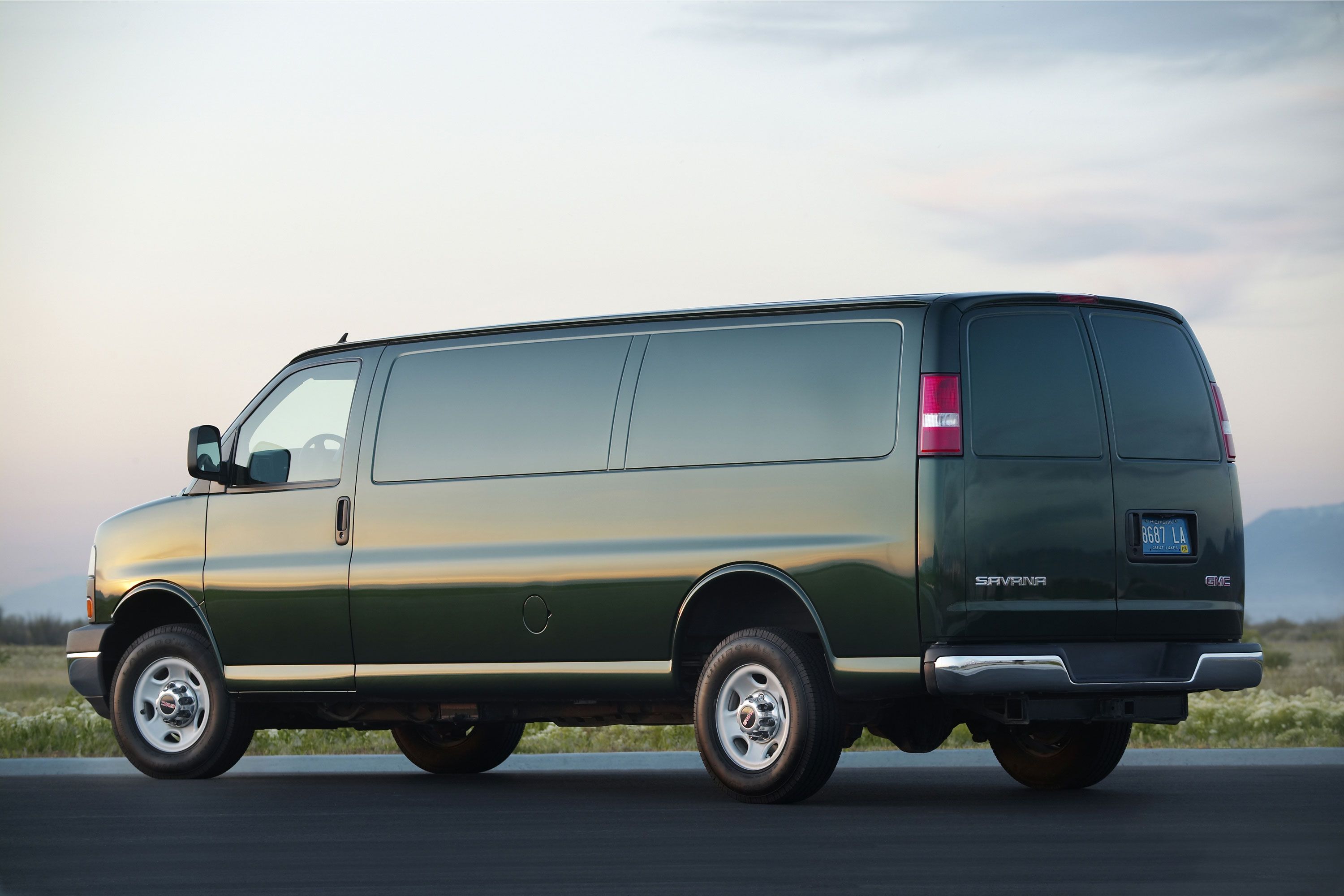 2020 GMC Savana Review, Pricing, and Specs