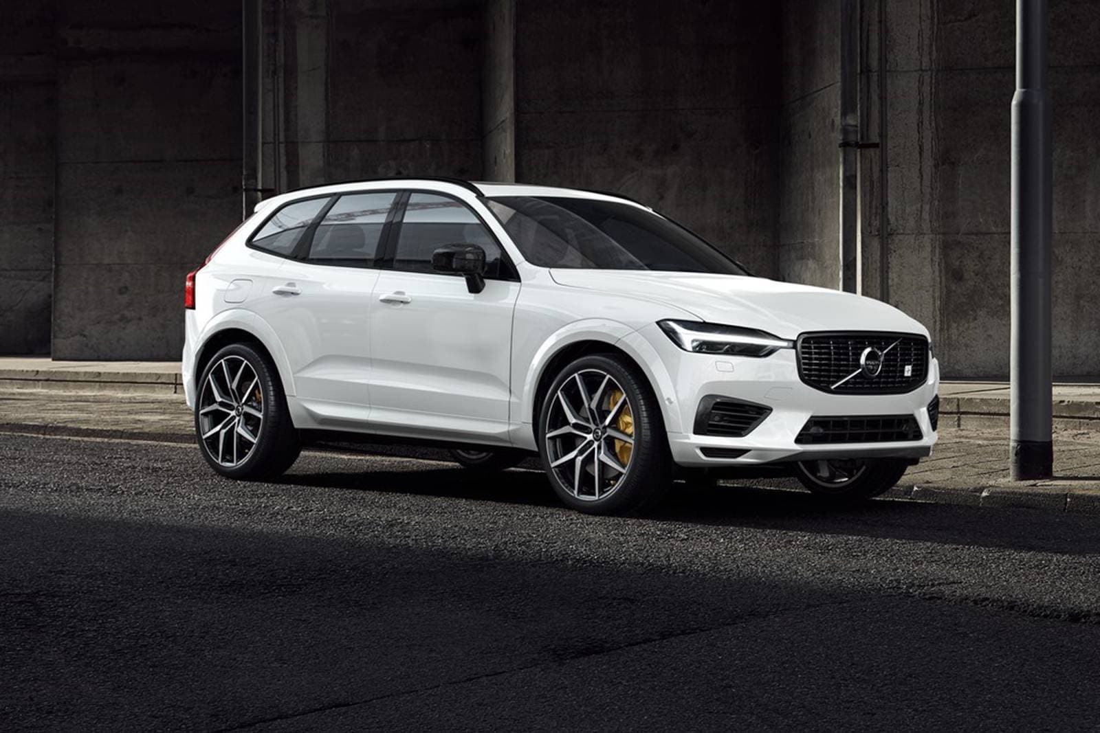 Used 2021 Volvo XC60 T8 Polestar Engineered Review | Edmunds