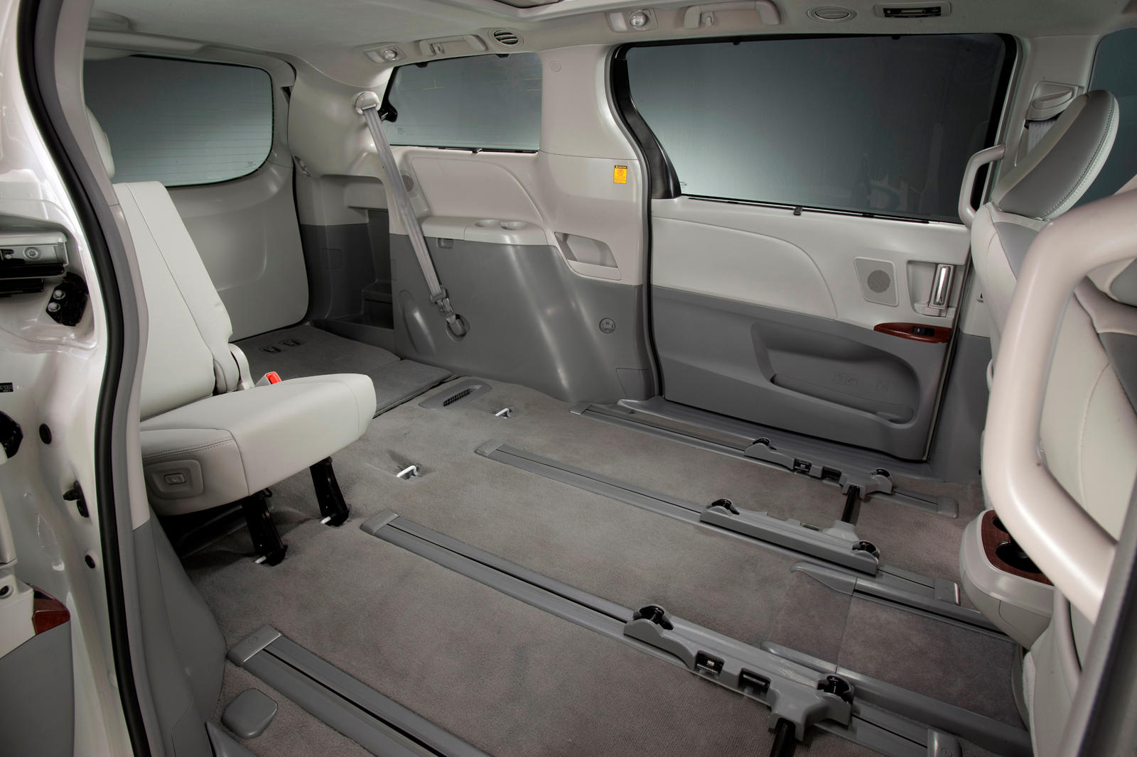 2011 Toyota Sienna Interior Photos | CarBuzz