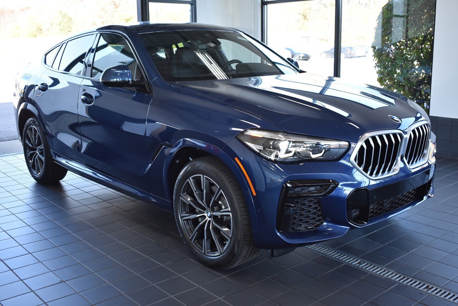 New 2023 BMW X6 xDrive40i in Crystal Lake, IL - BMW of Crystal Lake