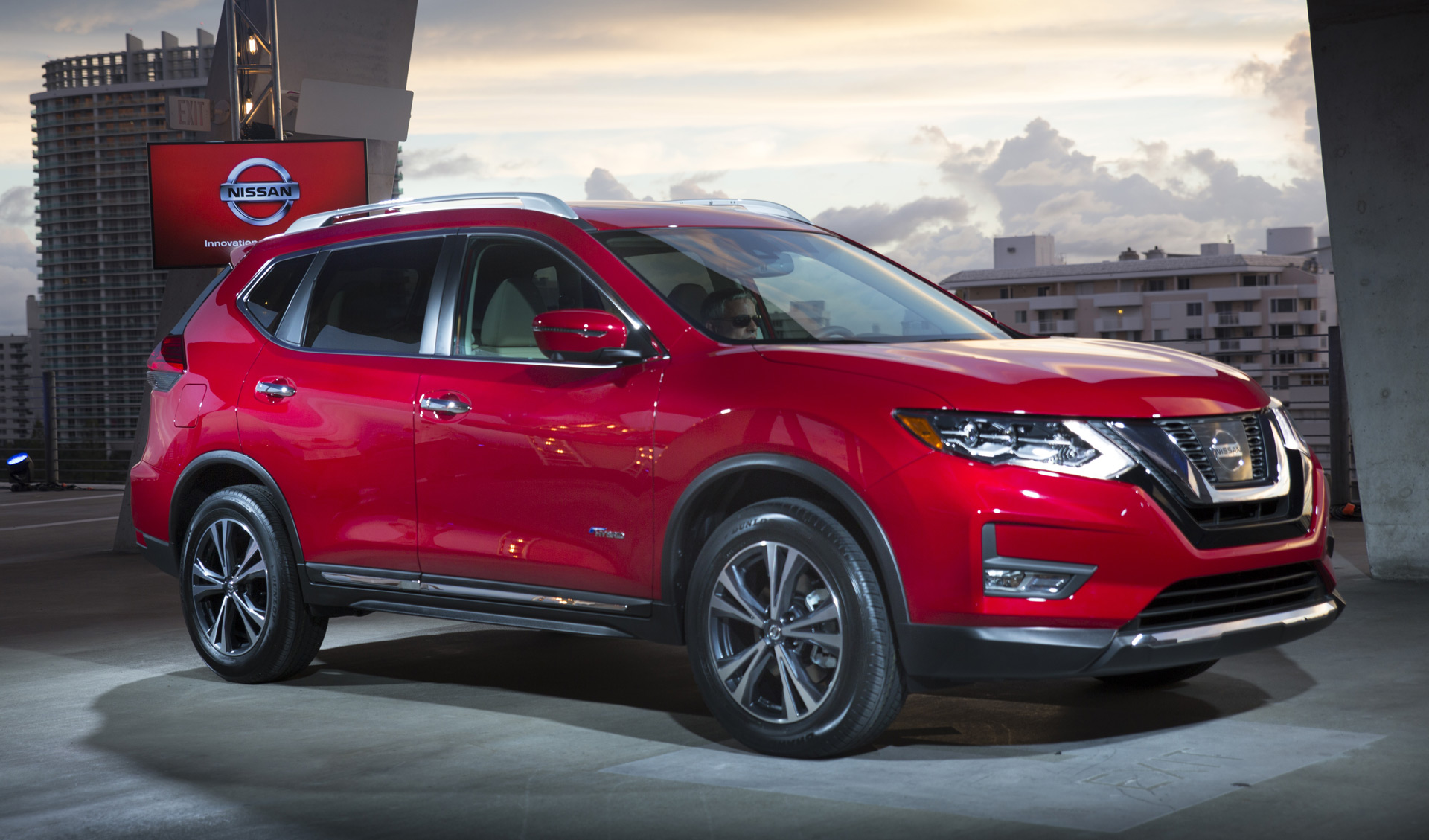 2017 Nissan Rogue Hybrid: better prospects than Pathfinder, Murano for  small hybrid SUV?