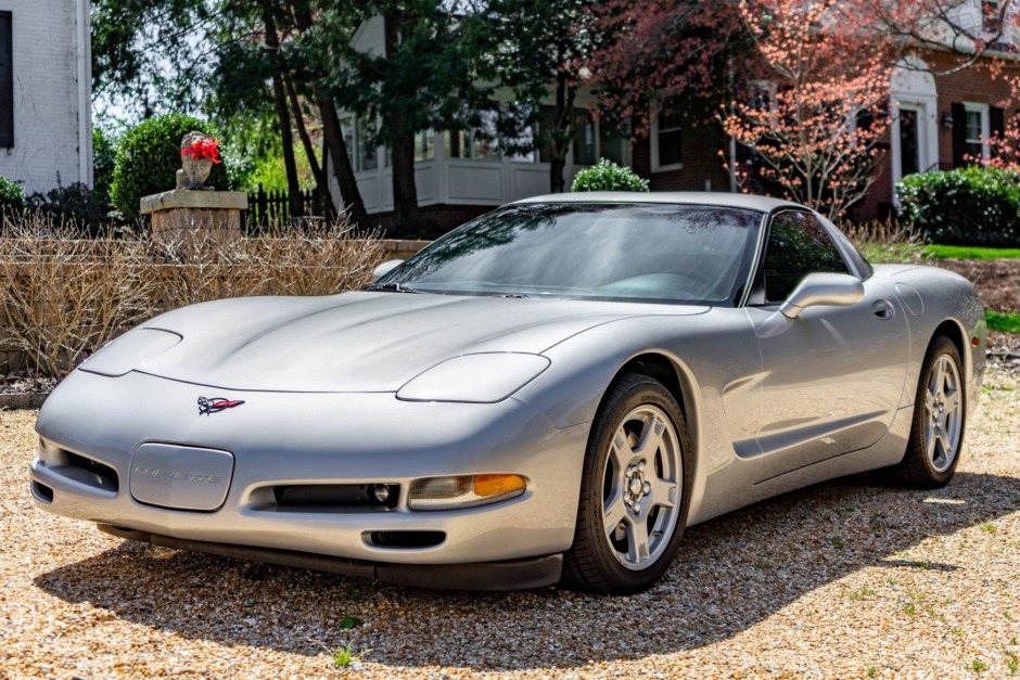 35k-Mile 1998 Chevrolet Corvette Coupe 6-Speed for sale on BaT Auctions -  sold for $19,700 on April 17, 2022 (Lot #70,847) | Bring a Trailer