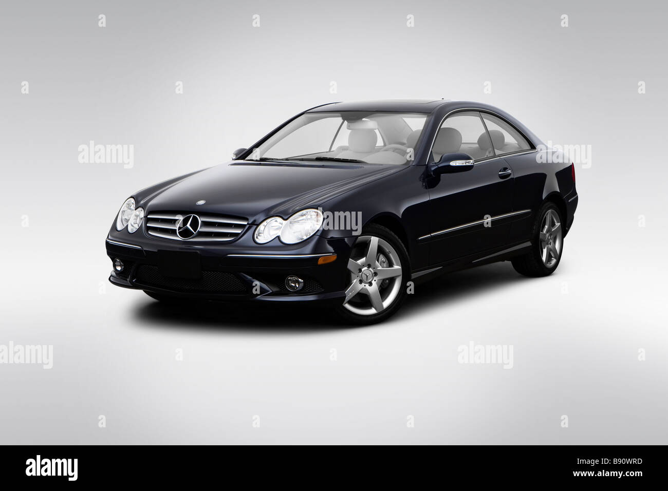Mercedes benz clk class hi-res stock photography and images - Alamy