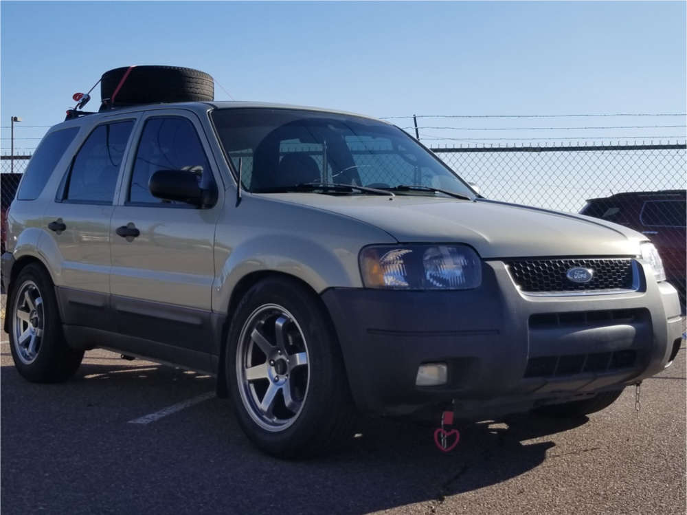 2004 Ford Escape with 18x8.5 35 AVID1 AV6 and 235/60R18 Hankook Dynapro Hp2  and Coilovers | Custom Offsets