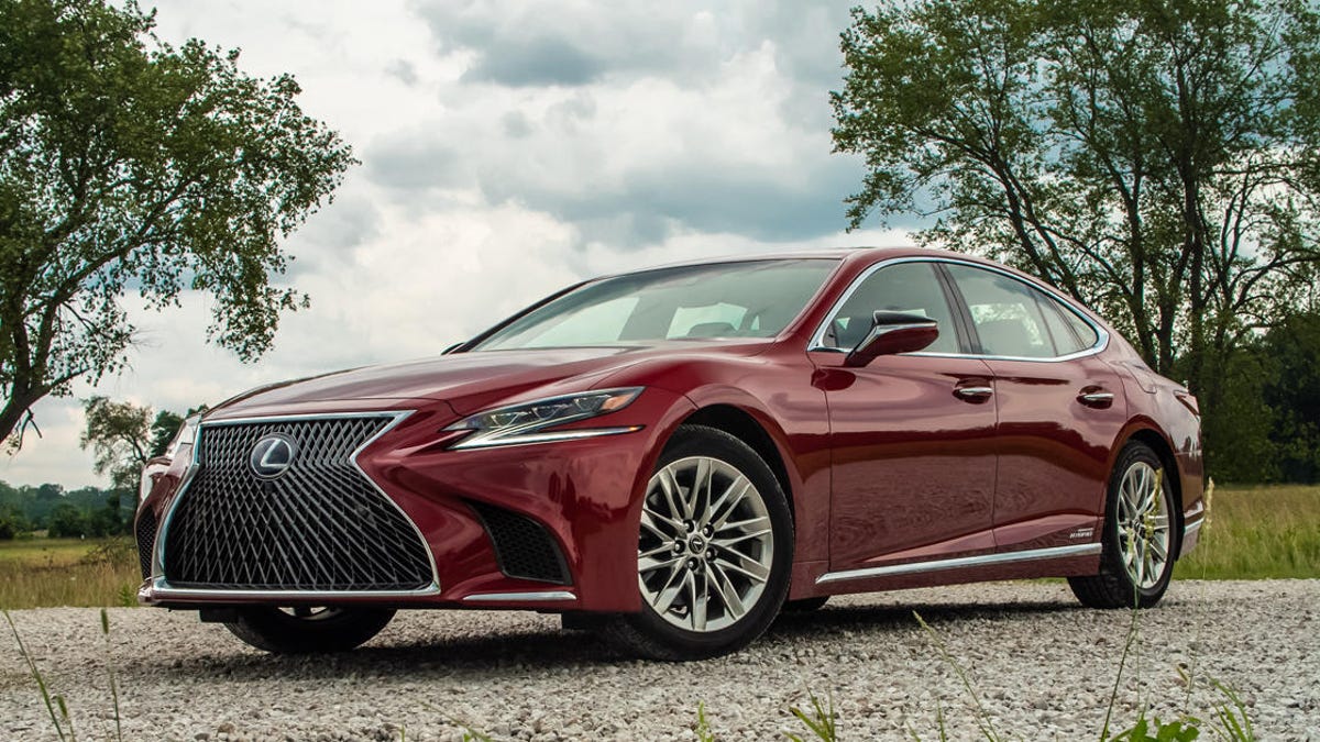 2019 Lexus LS 500h AWD review: Full-size hybrid offers luxury with  tradeoffs - CNET