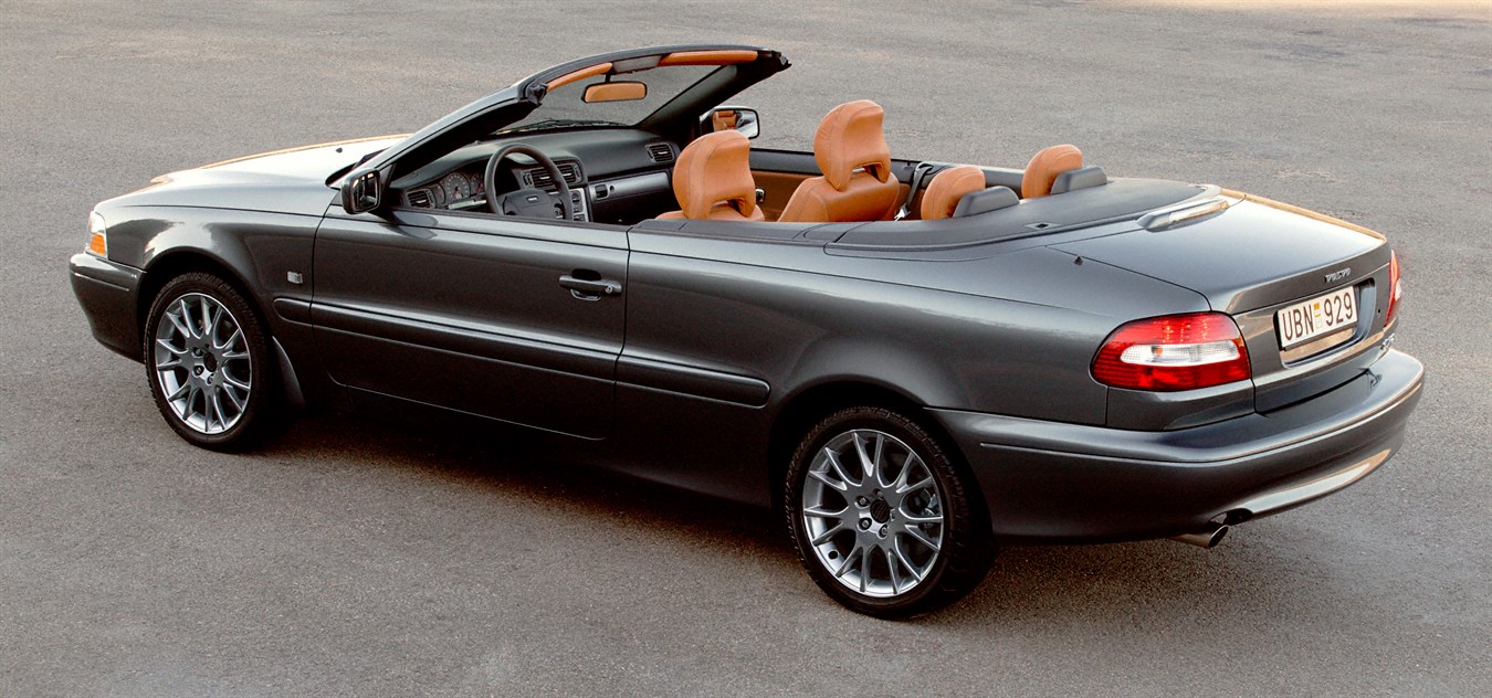 New and exclusive design themes for the Volvo C70 Convertible - Volvo Cars  Global Media Newsroom