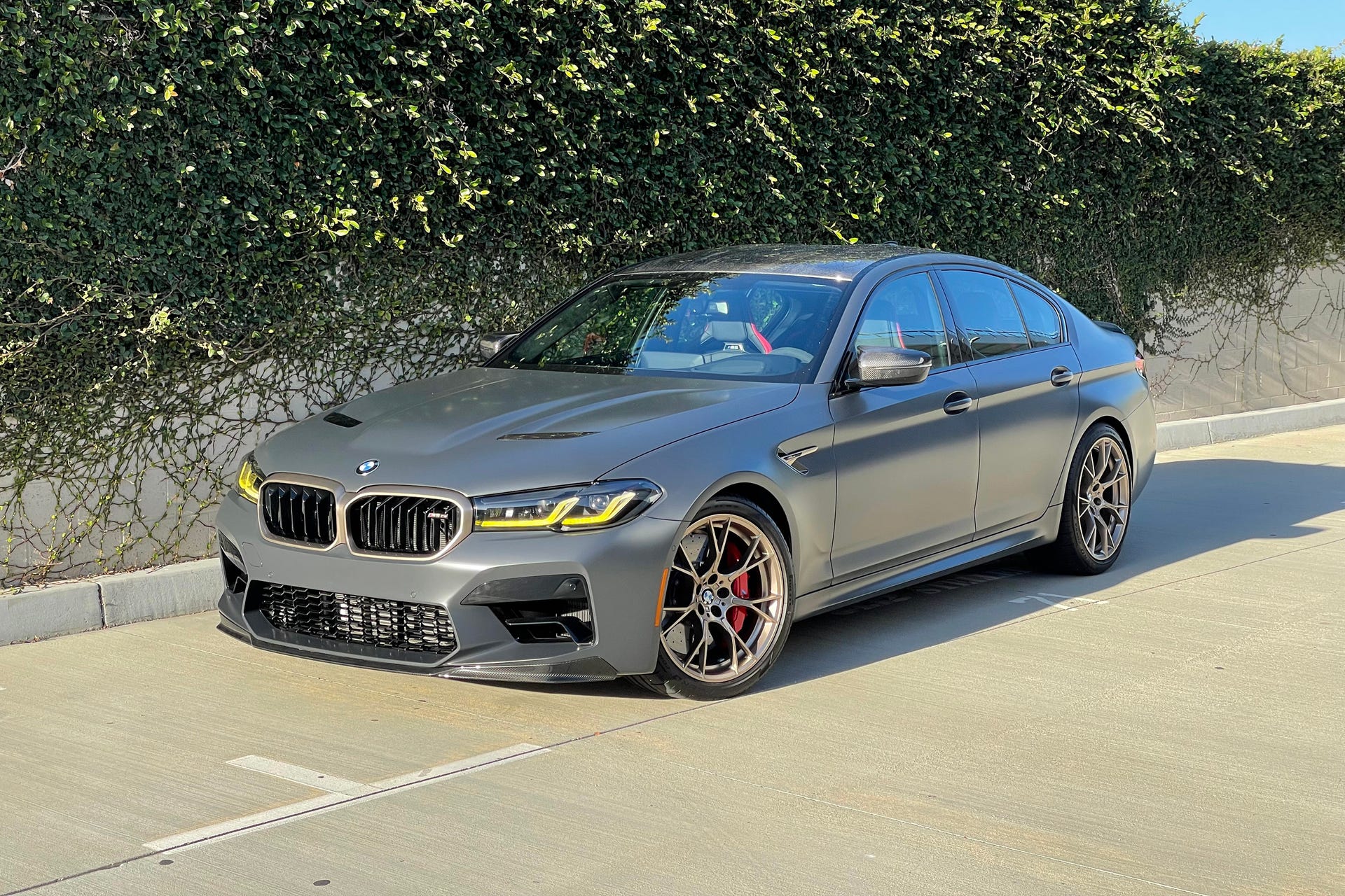 2022 BMW M5 CS review: Go for the gold - CNET