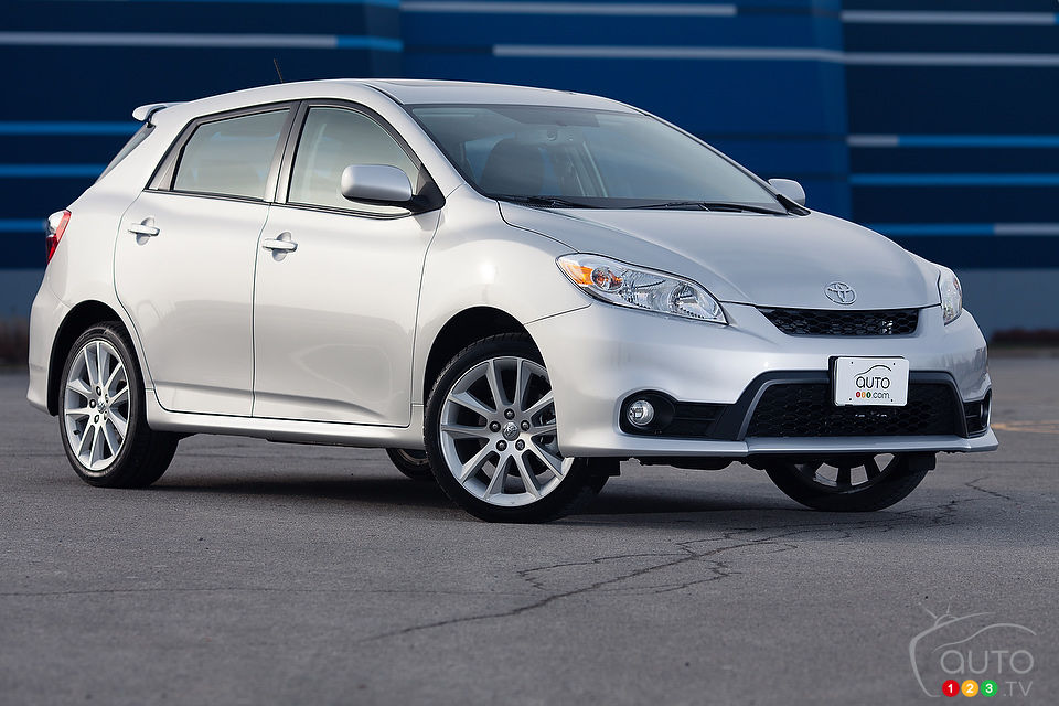 2013 Toyota Matrix XRS | Car Reviews | Auto123
