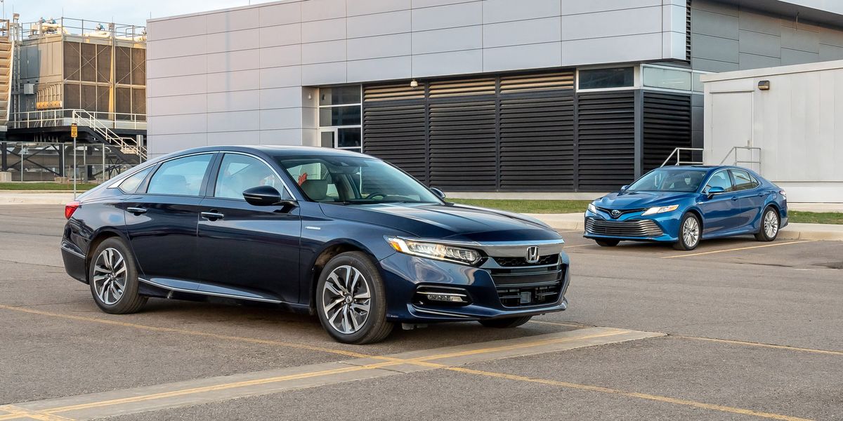 2019 Honda Accord Hybrid vs. 2019 Toyota Camry Hybrid