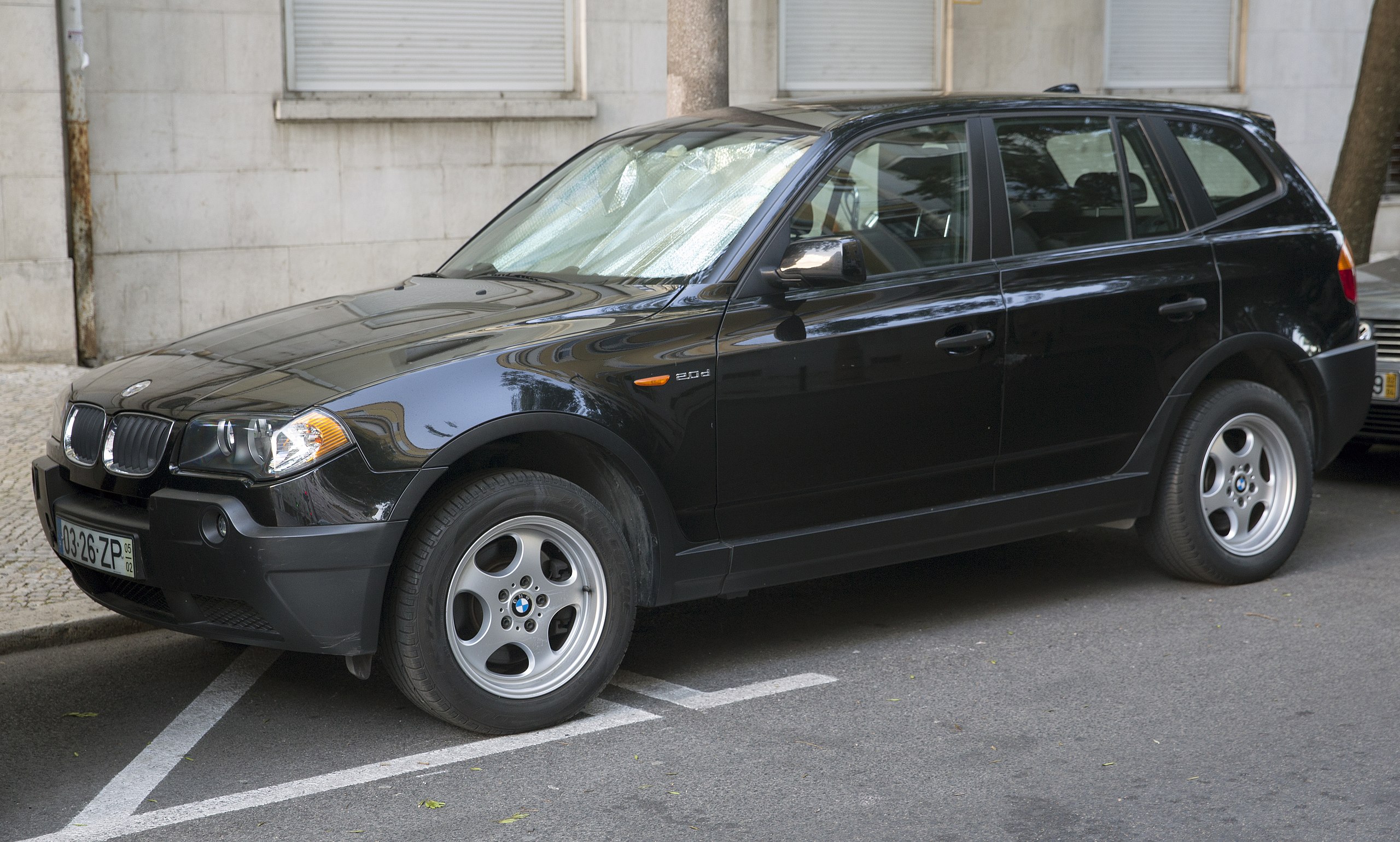 File:2005 BMW X3 2.0d, front left (Portugal).jpg - Wikipedia