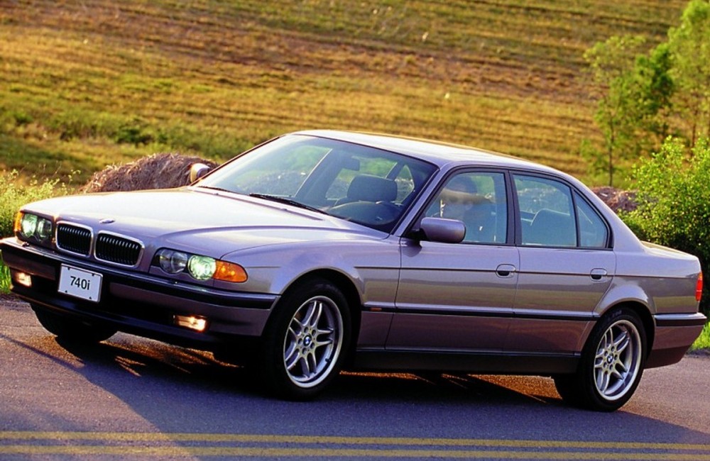 BMW 7 series 1998 E38 (1998 - 2001) reviews, technical data, prices