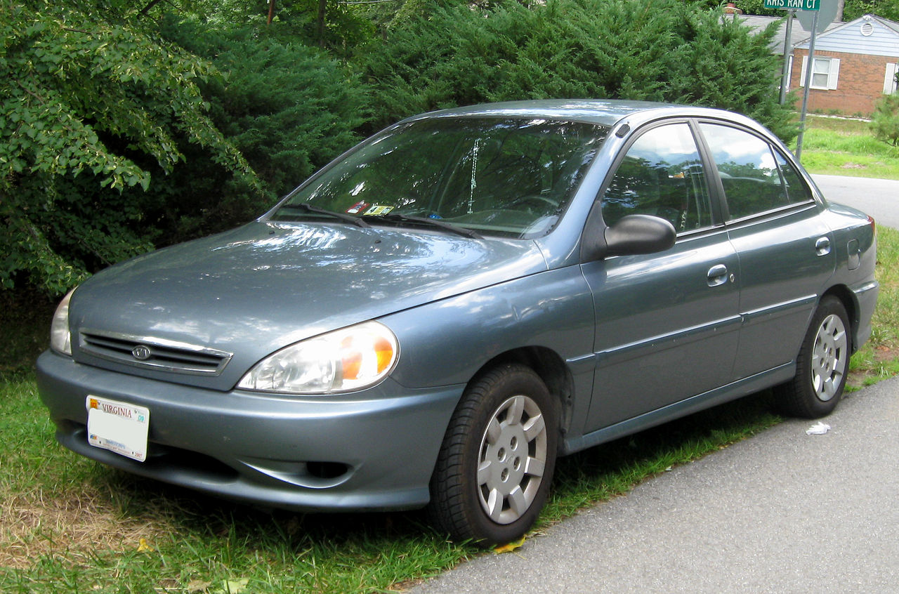 File:Kia Rio -- 07-18-2009.jpg - Wikimedia Commons