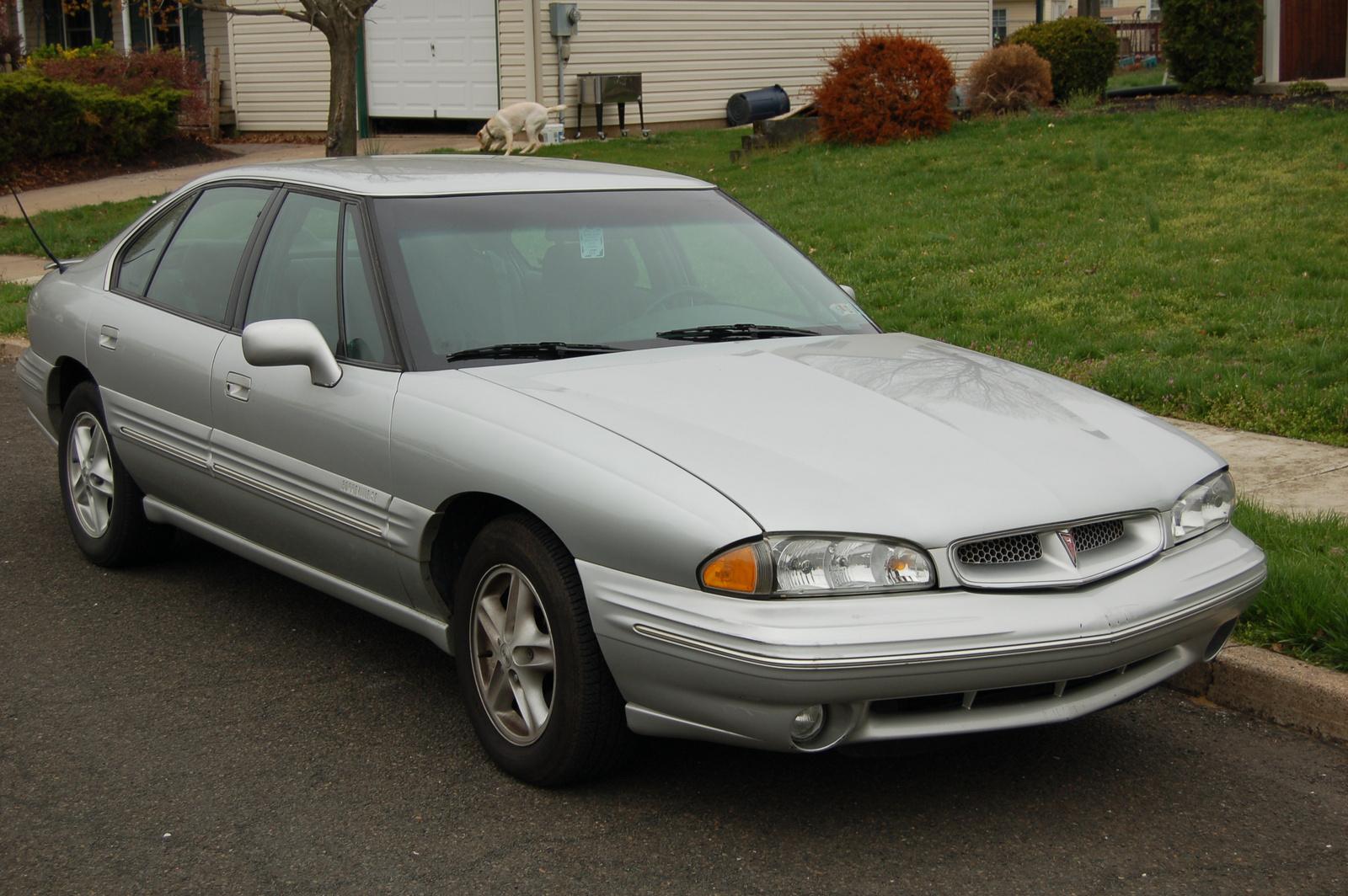 1999 Pontiac Bonneville. The official car of... : r/regularcarreviews