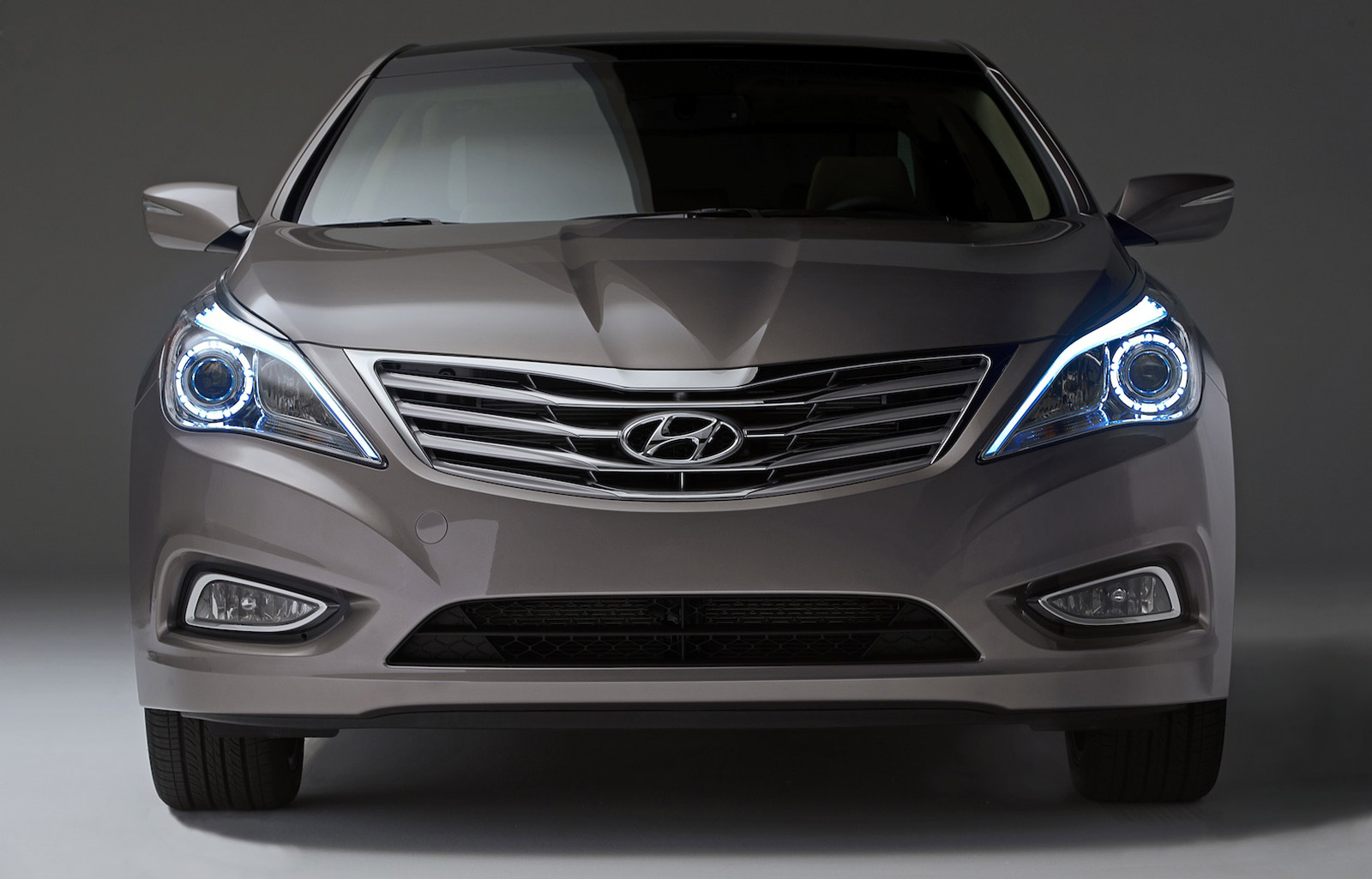 2012 Hyundai Azera: 2011 Los Angeles Auto Show