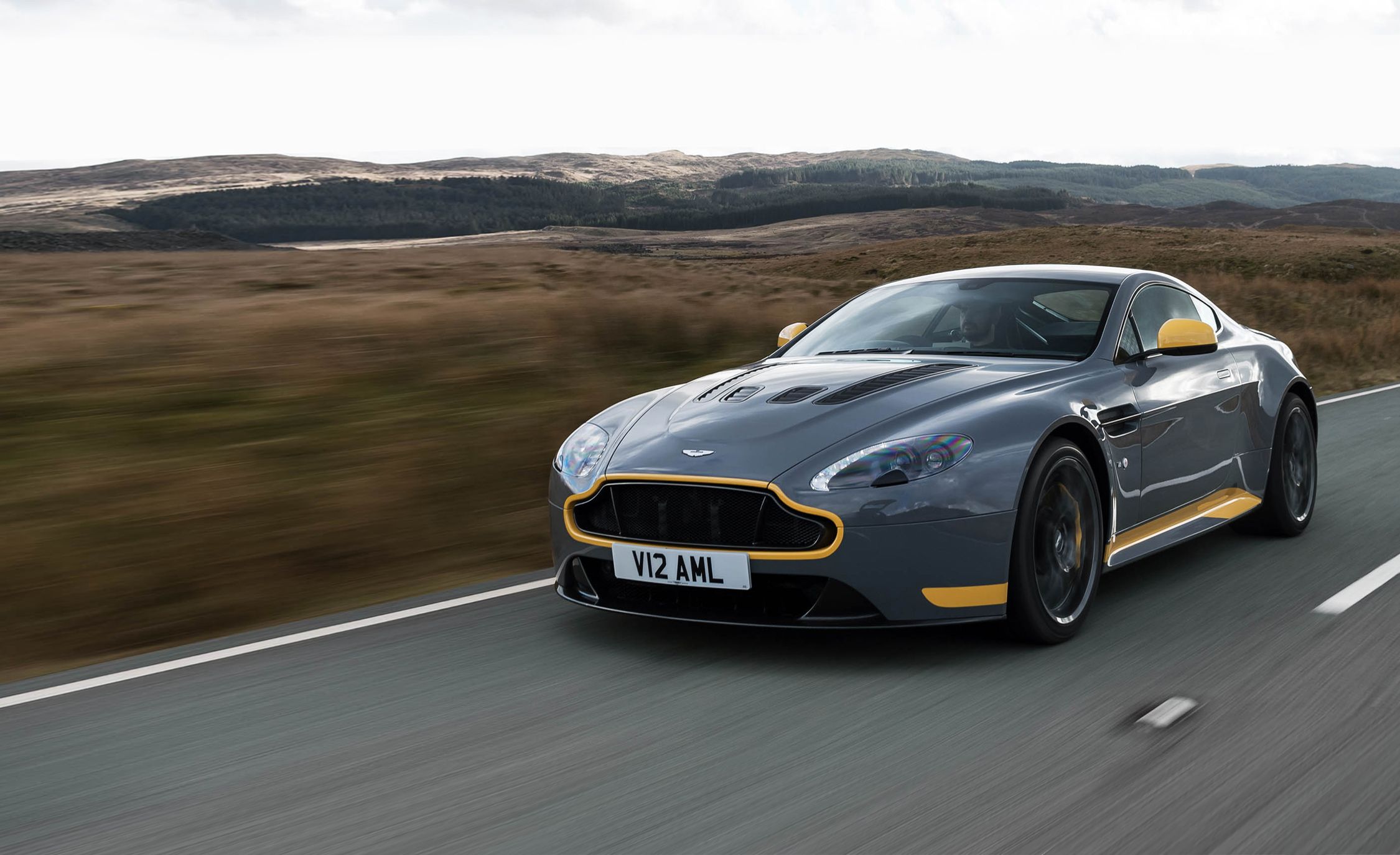 First Drive: 2017 Aston Martin V12 Vantage S Manual