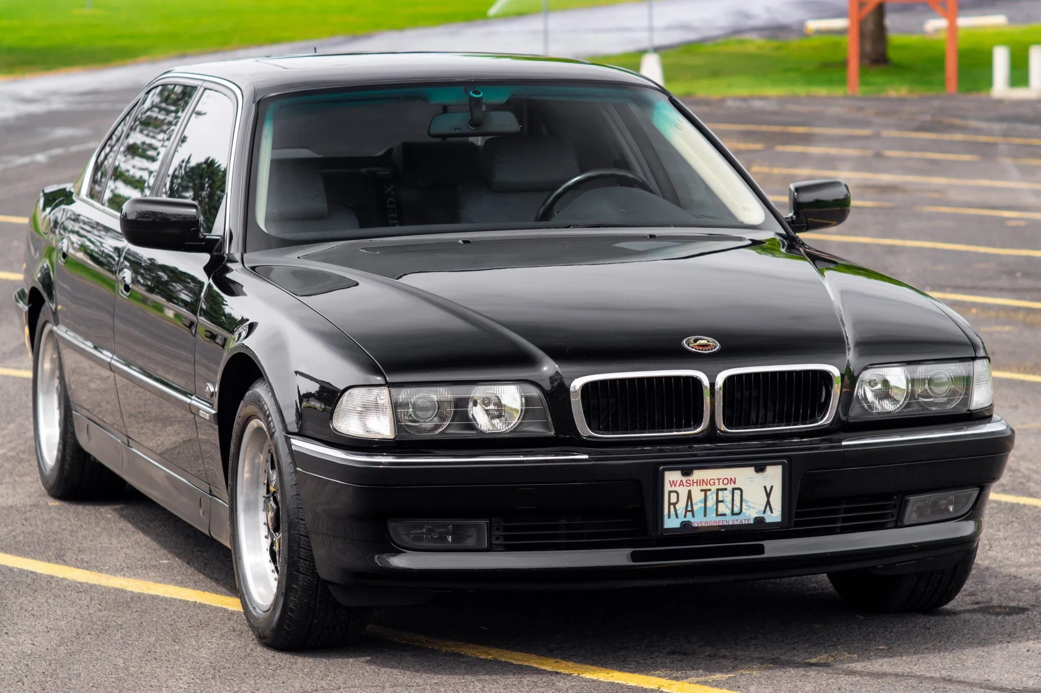Bring a Trailer Bargain of the Week: 1998 BMW 740iL