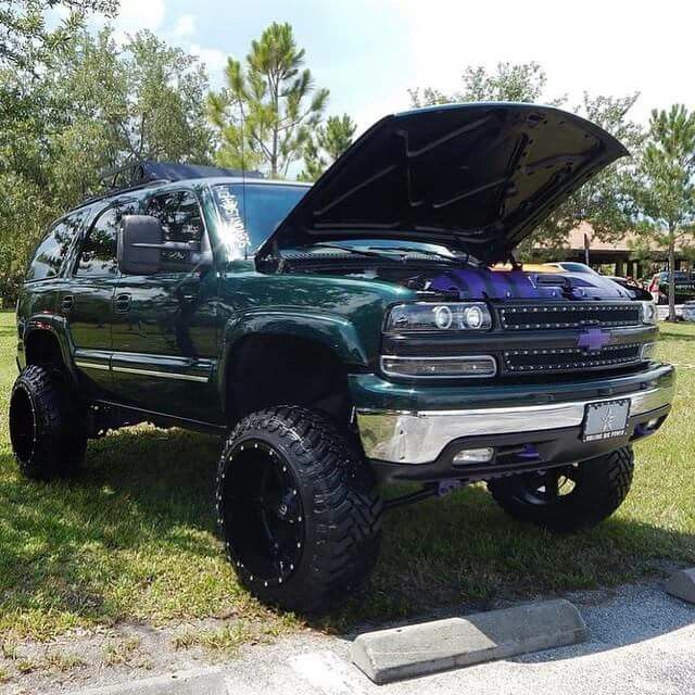 2002 Chevrolet Tahoe lifted | Chevy tahoe, Lifted tahoe, Chevy
