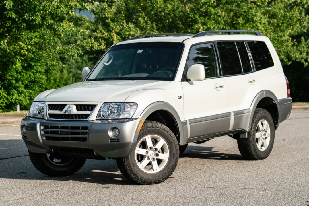 No Reserve: 2006 Mitsubishi Montero Limited 4x4 for sale on BaT Auctions -  sold for $11,250 on November 18, 2022 (Lot #91,062) | Bring a Trailer