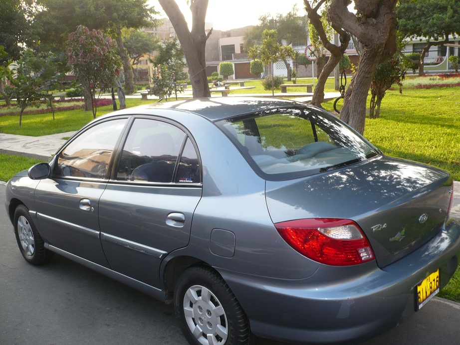 2001 Kia Rio - Information and photos - MOMENTcar