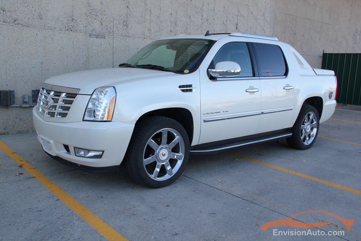 2010 Cadillac Escalade EXT - Information and photos - MOMENTcar