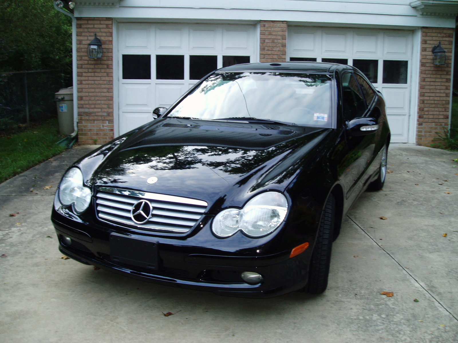 2004 Mercedes-Benz C-Class - Information and photos - Neo Drive
