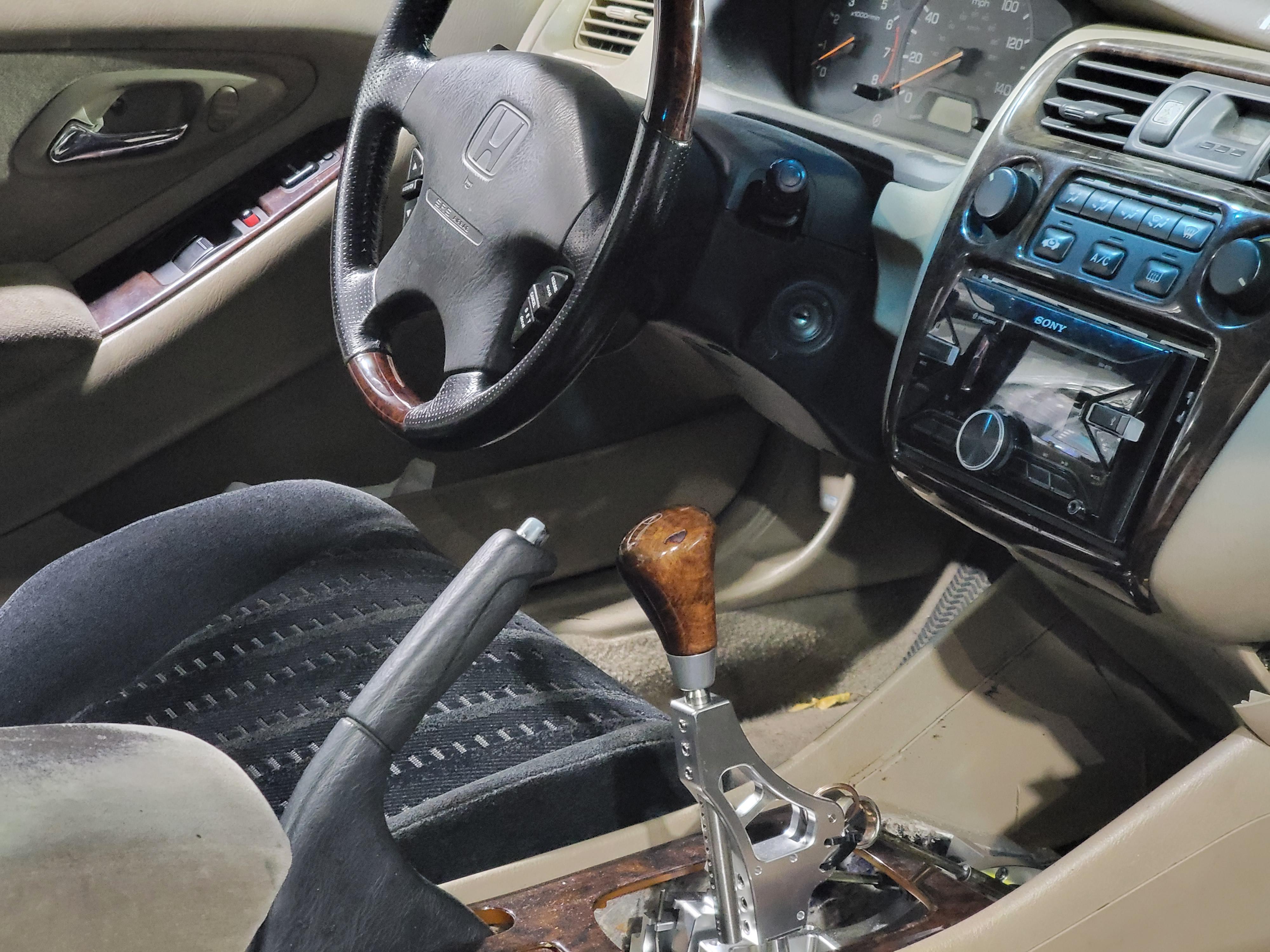 Interior of my 2000 accord coupe : r/Honda