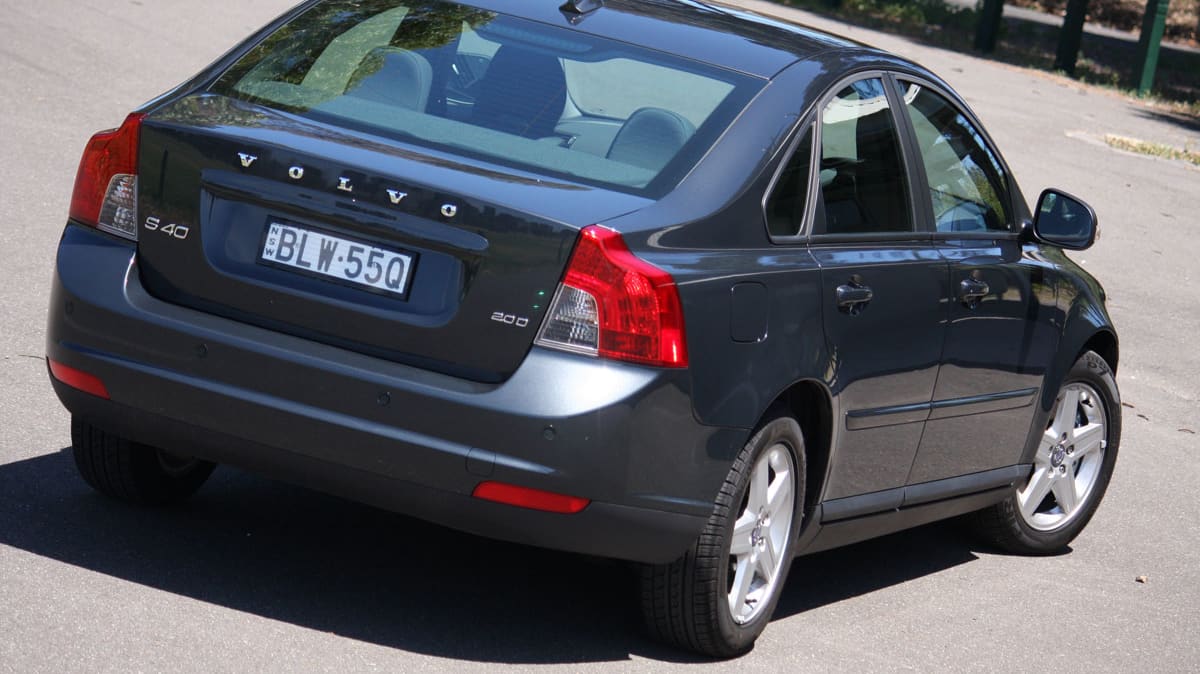 2010 Volvo S40 2.0D Powershift Review