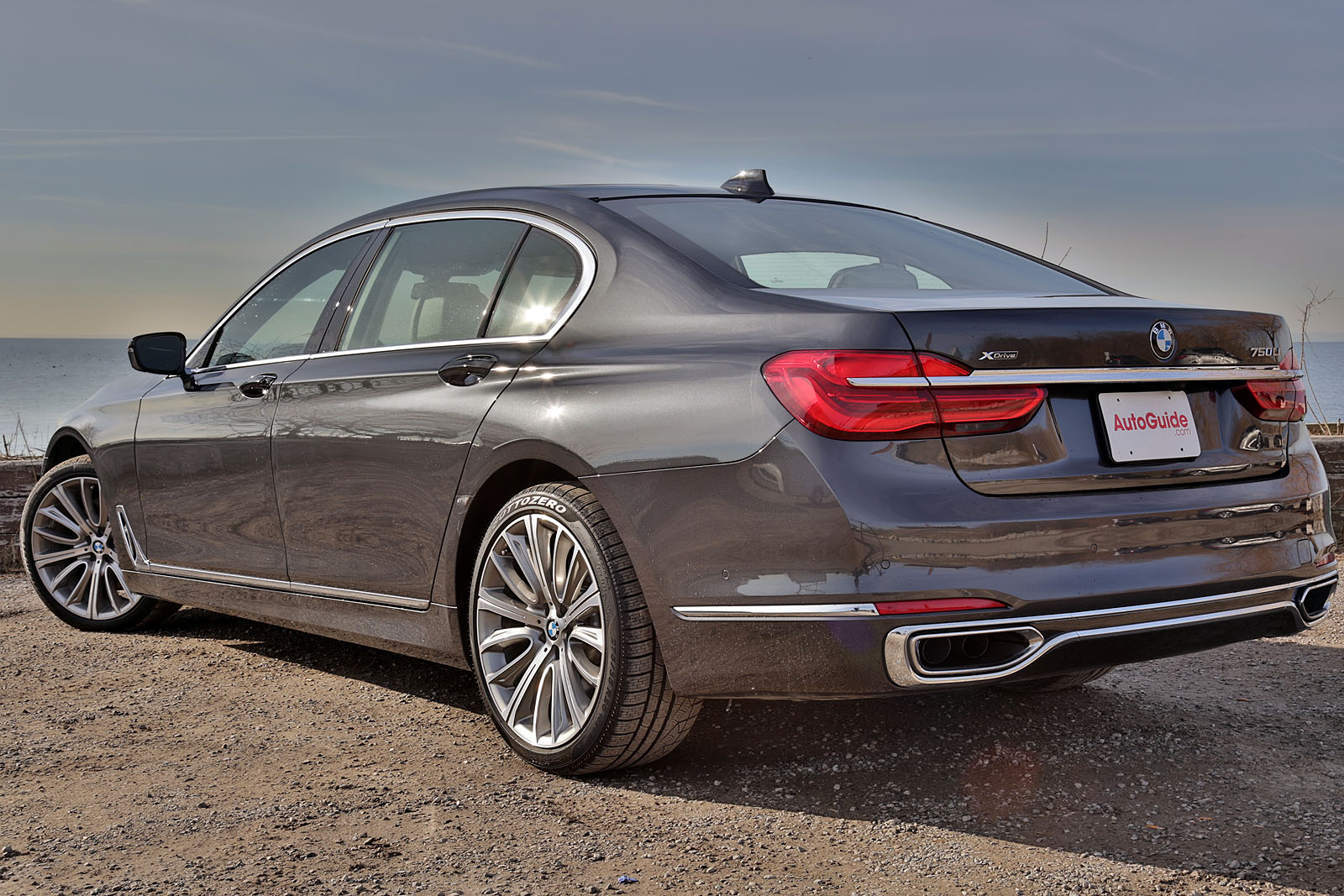 2016 BMW 750i xDrive Review - AutoGuide.com