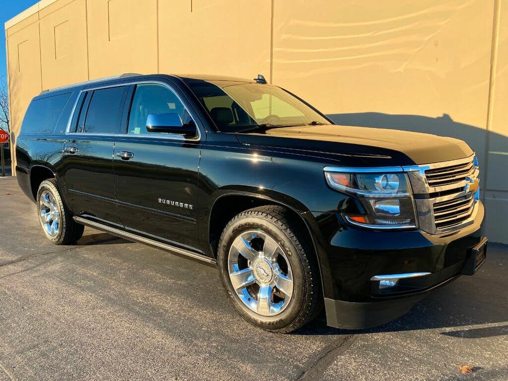 Used 2016 Chevrolet Suburban for Sale in Chicago, IL (with Photos) -  CarGurus