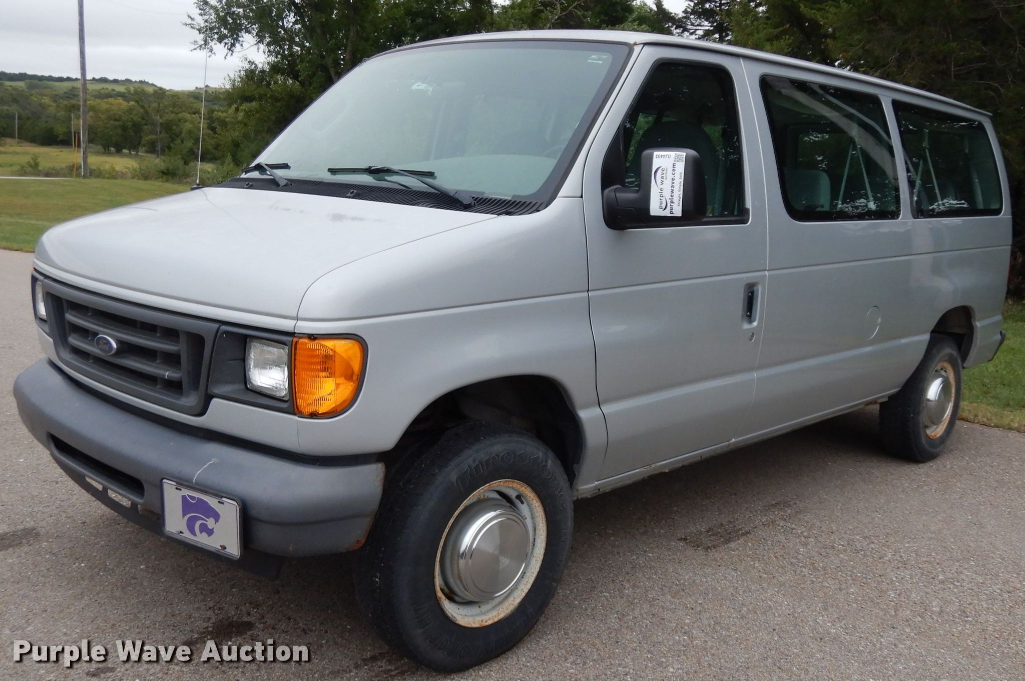 2005 Ford E350 Super Duty XL van in Westmoreland, KS | Item DJ4493 sold |  Purple Wave