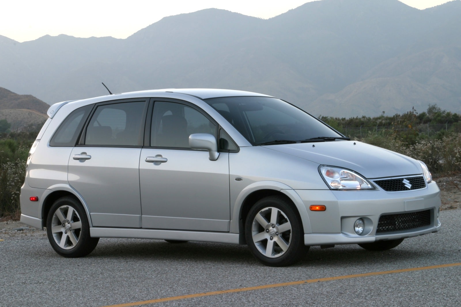 2006 Suzuki Aerio Review & Ratings | Edmunds