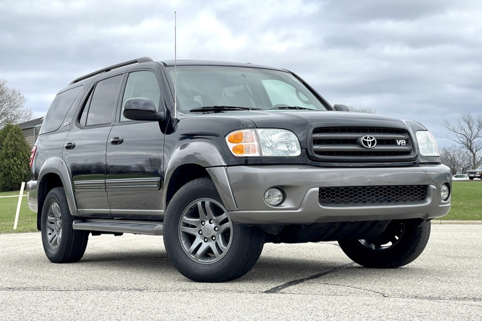 2004 Toyota Sequoia SR5 4x4 for sale on BaT Auctions - closed on May 11,  2022 (Lot #72,993) | Bring a Trailer