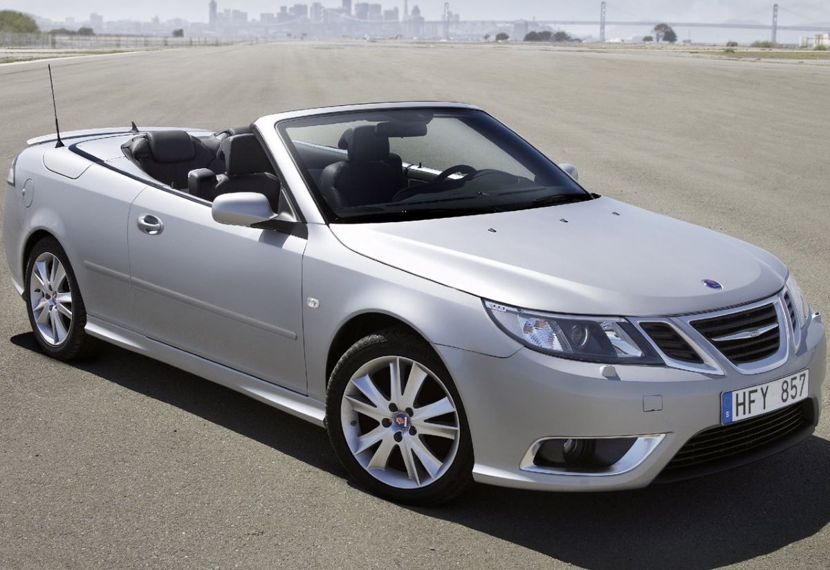 2009 Saab 9-3 On KBB's List Of Best Used Convertibles For Under $10K