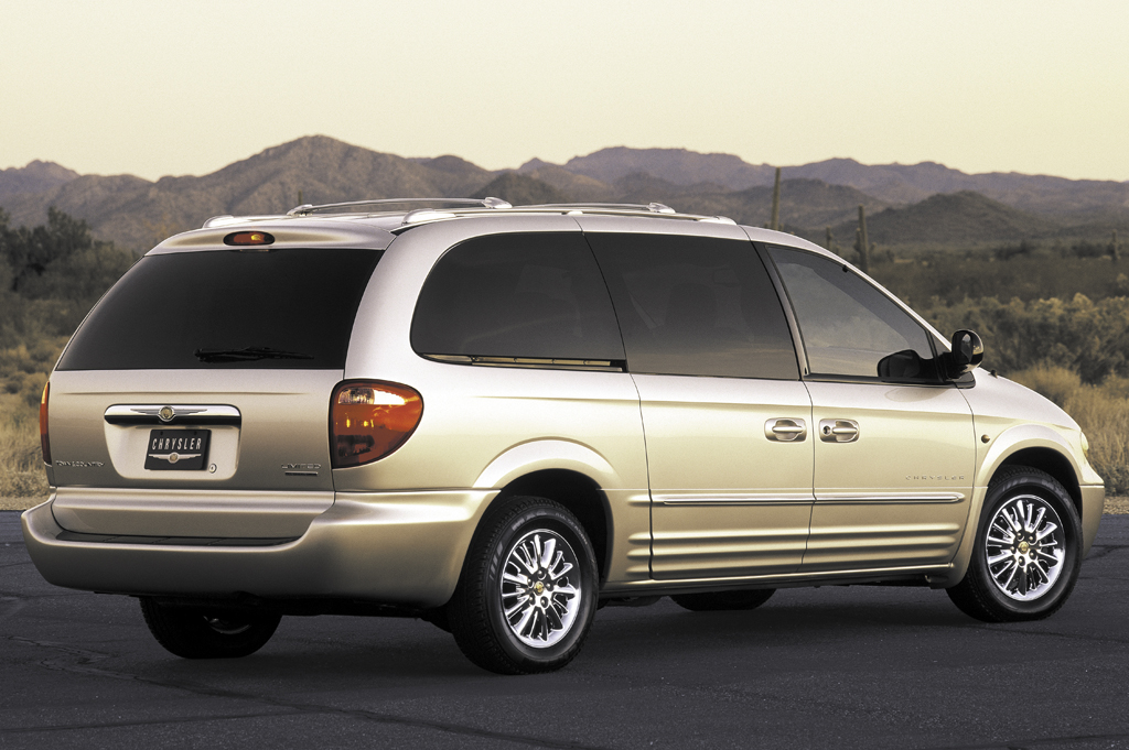2001-03 Chrysler Voyager | Consumer Guide Auto