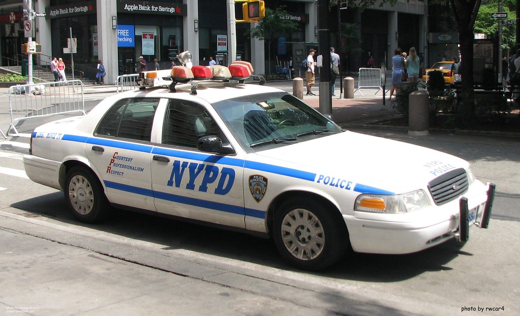 NYPD - 2003 Ford Crown Victoria - Movie-TV unit (1) | Flickr