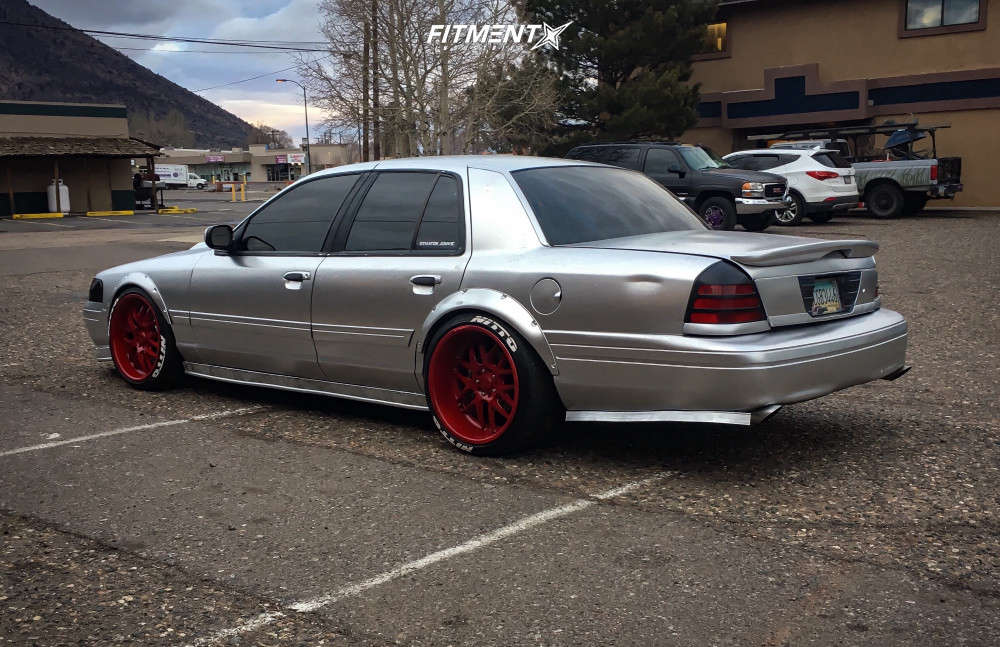 2008 Ford Crown Victoria Police Interceptor with 20x9 XXR 526 and Nitto  245x35 on Lowering Springs | 623100 | Fitment Industries