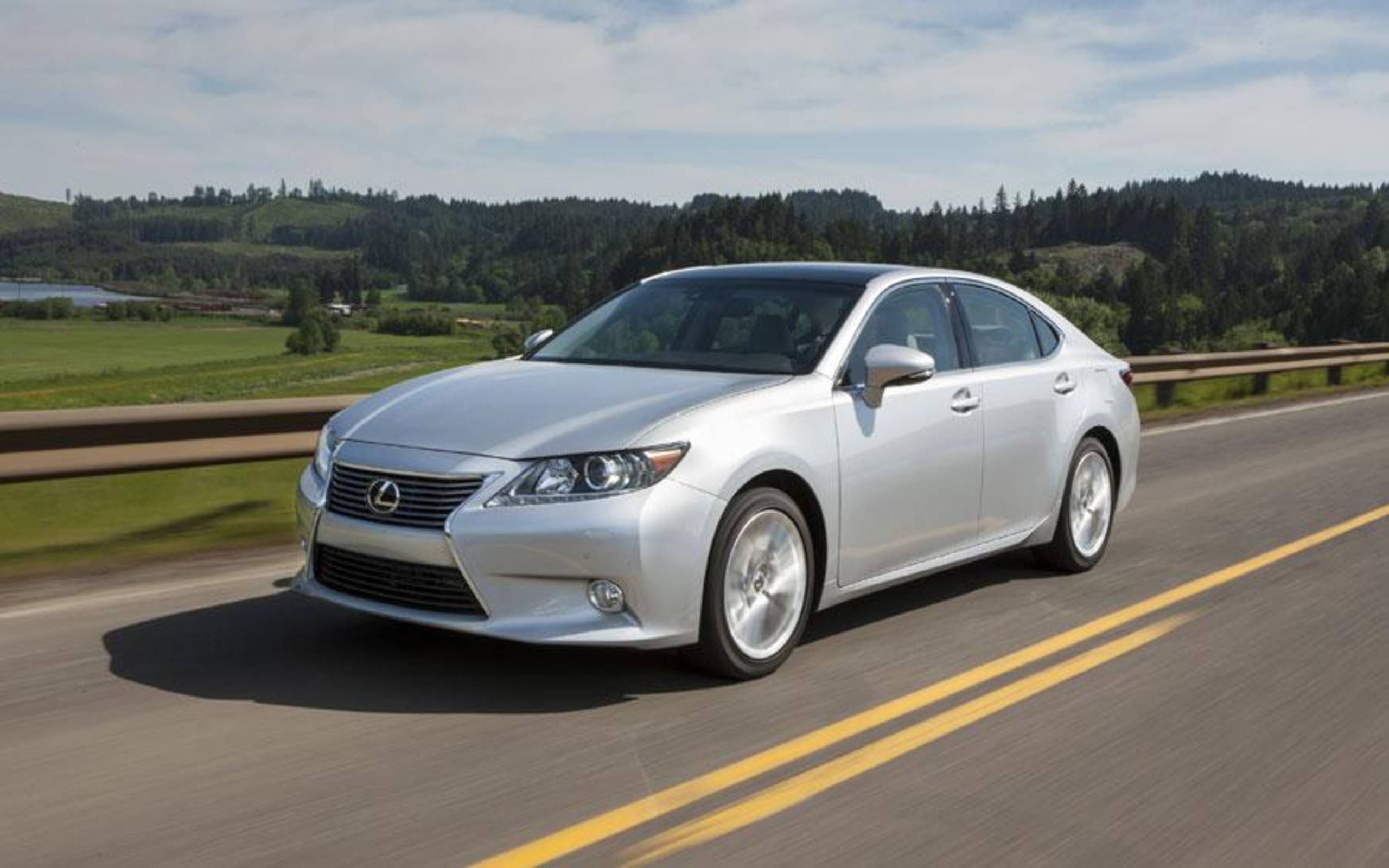 2014 Lexus ES 350 review notes