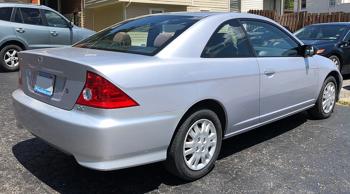 File:2004 Honda Civic LX Coupe in Satin Silver Metallic, rear right,  05-17-2022.jpg - Wikipedia