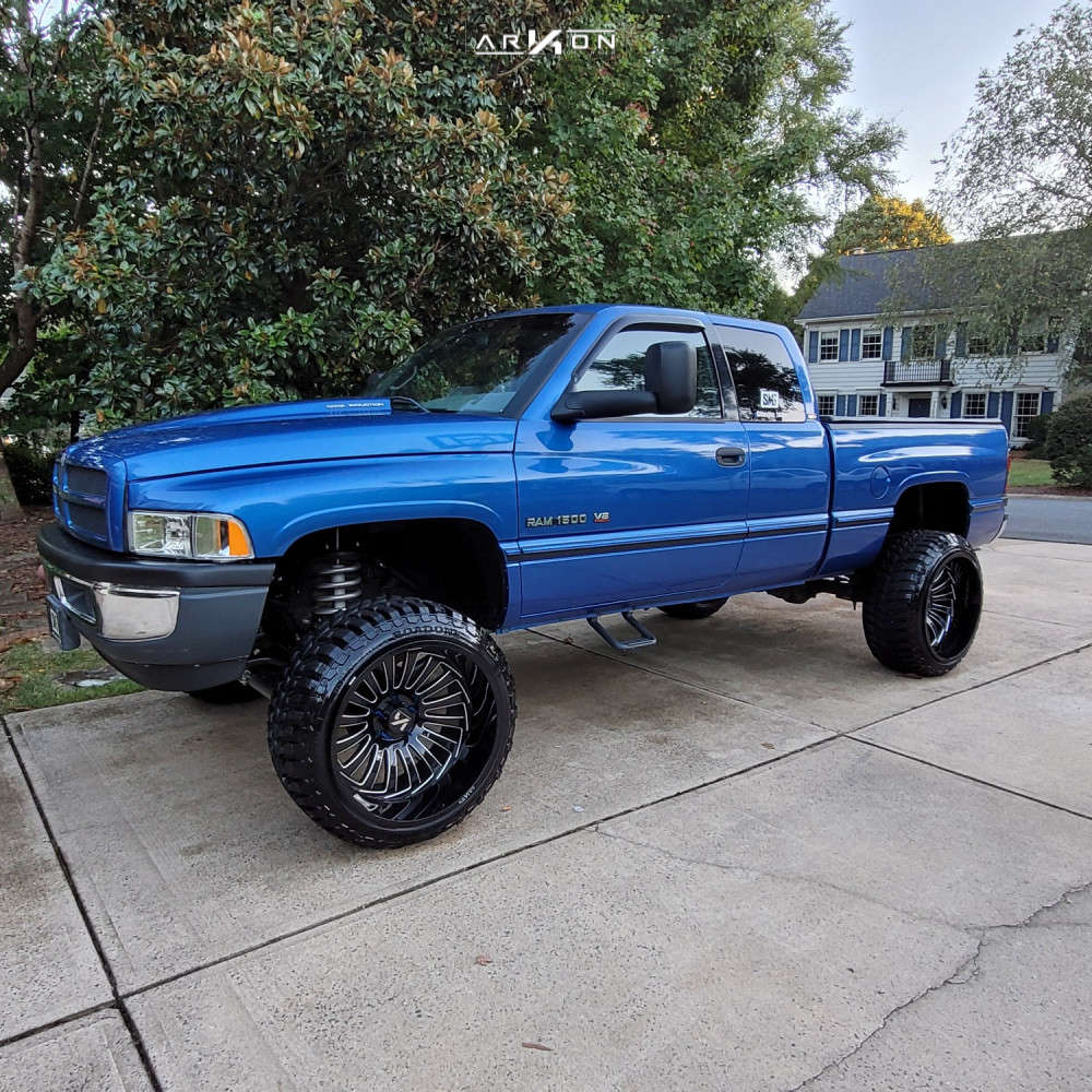 1997 Dodge Ram 1500 Wheel Offset Hella Stance >5" Suspension Lift 5" |  1909061 | ARKON OFF-ROAD