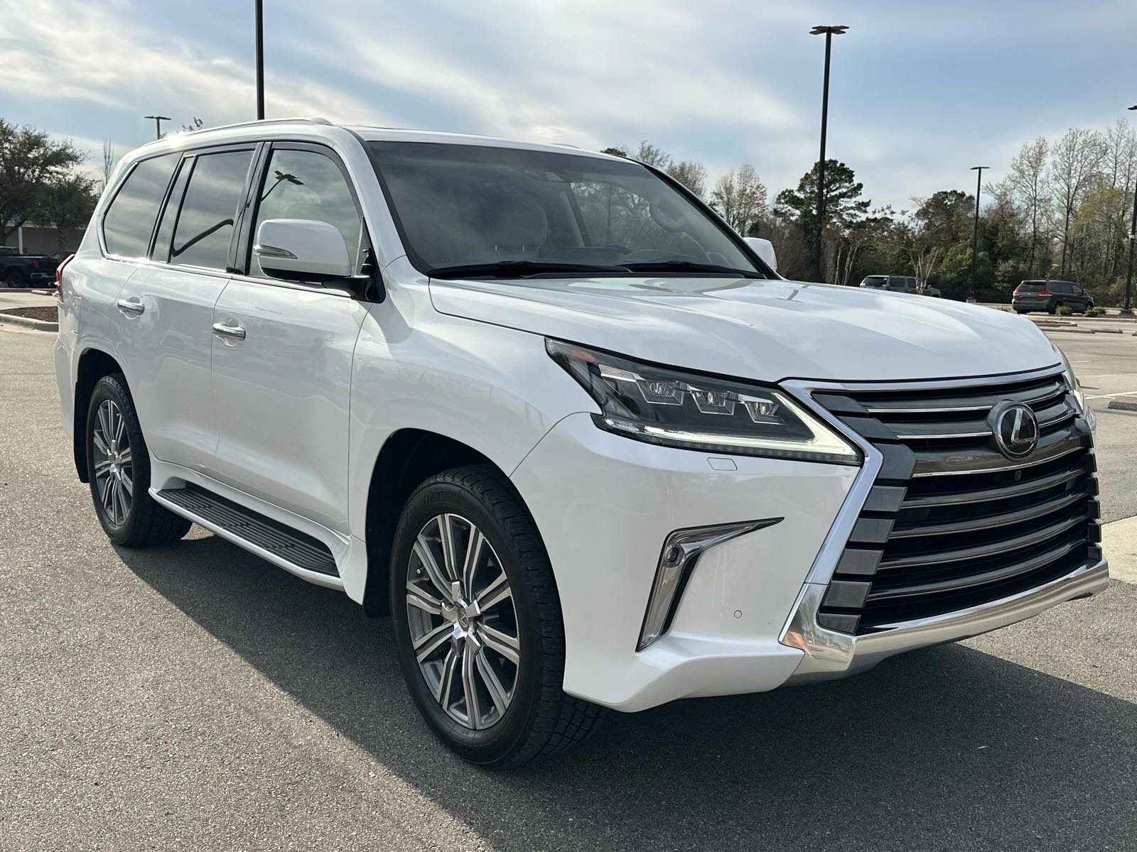 Pre-Owned 2017 Lexus LX LX 570 SUV in Cary #P21550 | Hendrick Dodge Cary