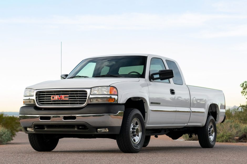 No Reserve: 11k-Mile 2001 GMC Sierra 2500HD SLE Extended Cab for sale on  BaT Auctions - sold for $28,000 on February 5, 2023 (Lot #97,604) | Bring a  Trailer