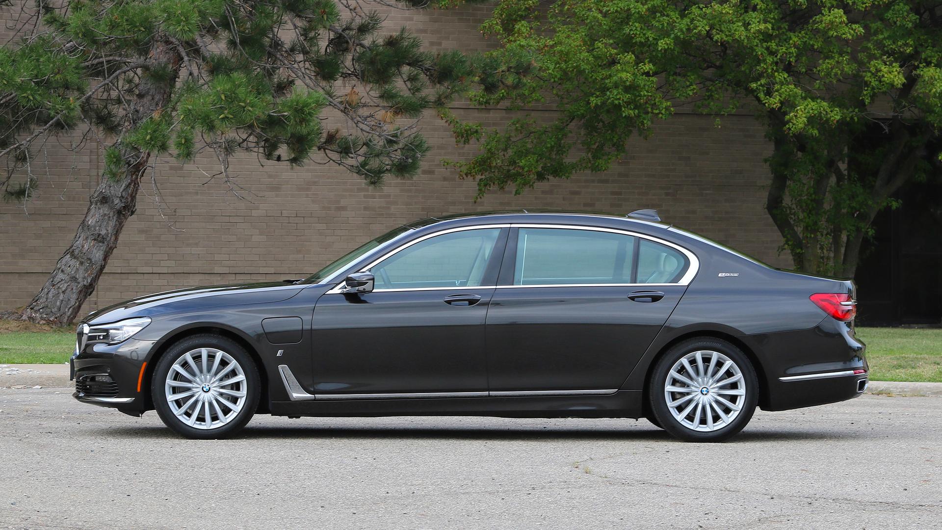 2017 BMW 740e Review: Luxury Goes (Slightly) Electric