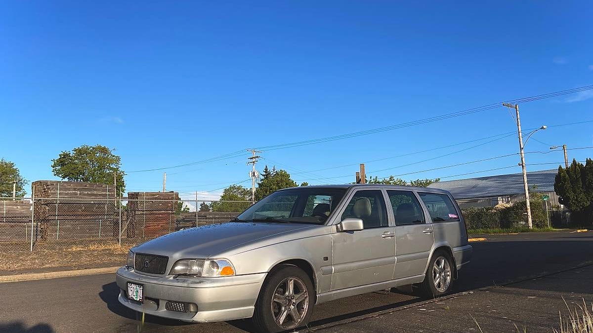 At $2,500, Will This 1999 Volvo V70 R AWD Prove A Good Deal?
