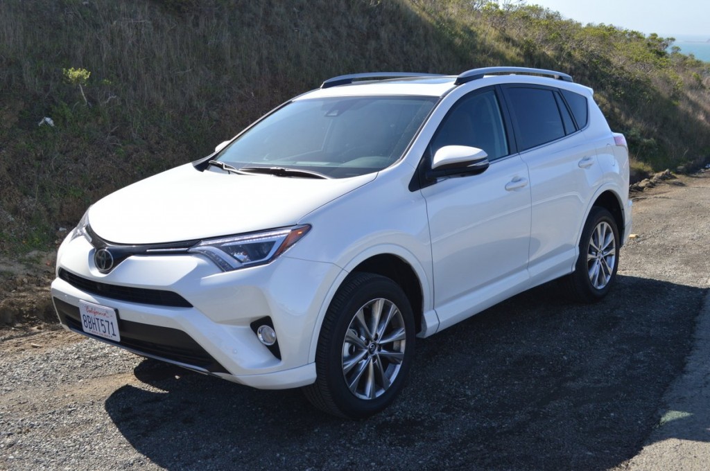 2018 Toyota RAV4 Platinum FWD Review | Car Reviews and news at CarReview.com