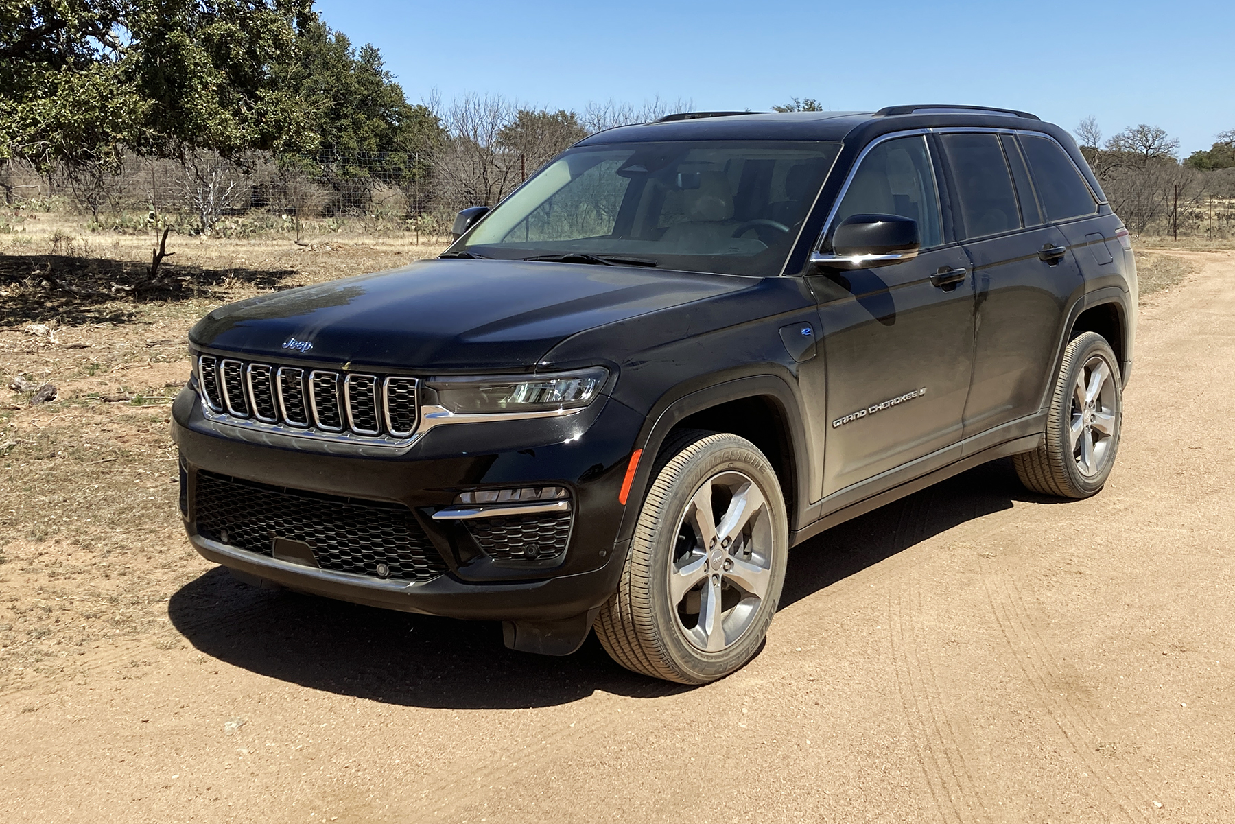 First Spin: 2022 Jeep Grand Cherokee 4xe | The Daily Drive | Consumer  Guide® The Daily Drive | Consumer Guide®