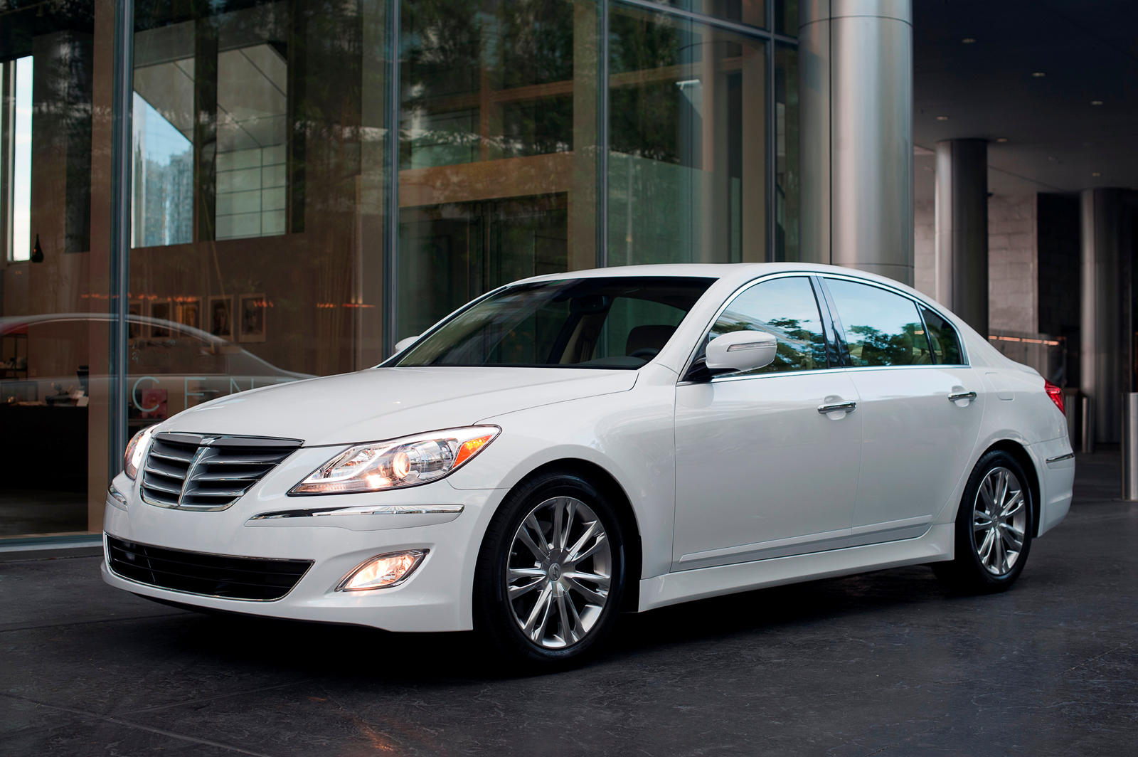 2014 Hyundai Genesis: Review, Trims, Specs, Price, New Interior Features,  Exterior Design, and Specifications | CarBuzz