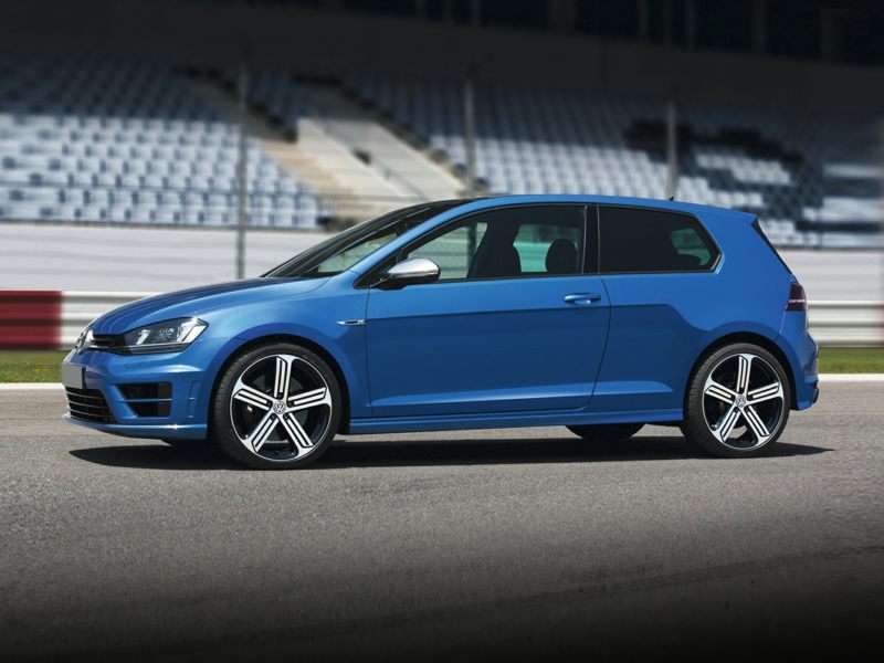 2017 Volkswagen Golf R Road Test and Review | Autobytel.com