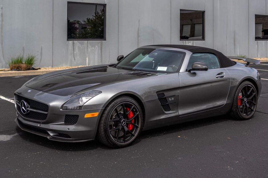 691-Mile 2015 Mercedes-Benz SLS AMG GT Roadster Final Edition for sale on  BaT Auctions - sold for $375,000 on May 21, 2022 (Lot #73,972) | Bring a  Trailer